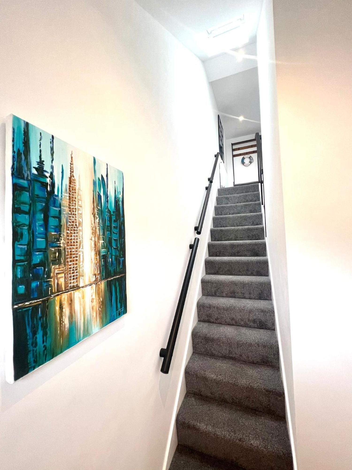 Seascape - Stylish Modern Apartment Barton on Sea Esterno foto