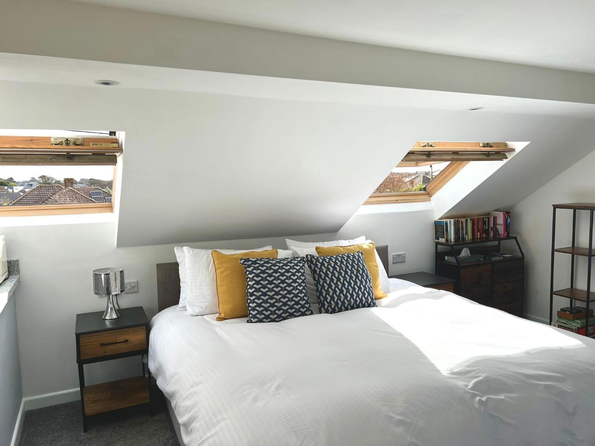 Seascape - Stylish Modern Apartment Barton on Sea Esterno foto